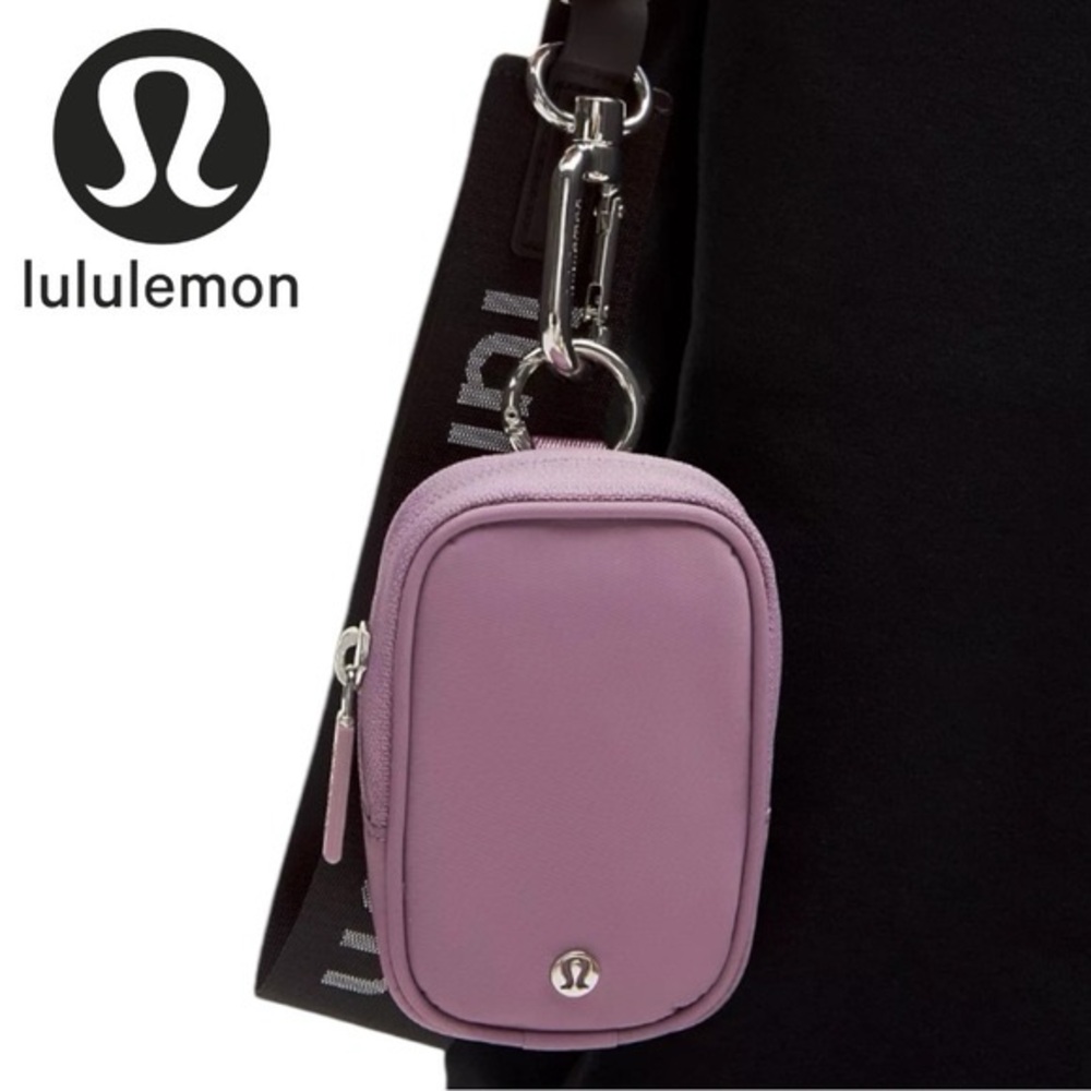 NWT Lululemon Clippable Nano Pouch Mini lavender - Picture 2 of 5